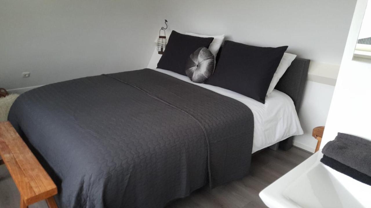 Bed En Breakfast The Wooden Wall Marum Dış mekan fotoğraf
